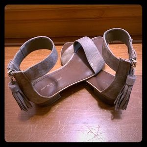 Ladies tan flat sandals